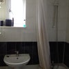 Photo 5: bathroom