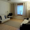 Photo 2: livingroom