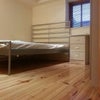 Photo 5: Room 2