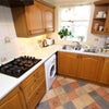 Photo 2: Kitchen