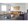 Photo 5: Lounge