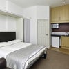 Photo 6: bed living