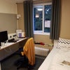 Photo 2: The room is 9 square metres big and has everything you need!