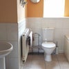 Photo 4: SPACIOUS MAIN BATHROOM
