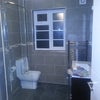 Photo 4: shower room
