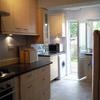 Photo 4: kitchen