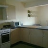 Photo 2: kitchen