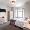 Photo 7: Room 1