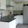 Photo 2: kitchen