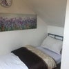 Photo 2: Comfortable single bed 