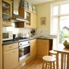 Photo 3: Kitchen
