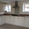 Photo 2: fully fitted and equipped kitchen