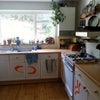 Photo 2: Kitchen
