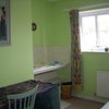 Photo 2: Washbasin + desk