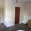 Photo 4: Ensuite bedroom 1