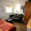 Photo 4: Lounge/Bedroom