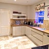Photo 3: kitchen