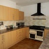 Photo 6: Kitchen