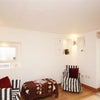 Photo 3: Lounge