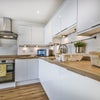 Photo 2: Stunning fully equipped kitchen