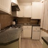 Photo 3: kitchen