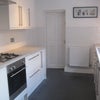 Photo 2: kitchen