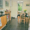 Photo 5: kitchen