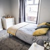 Photo 2: Room 1
