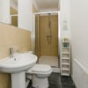 Photo 3: shower room