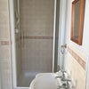 Photo 5: en suite shower