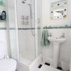 Photo 3: En Suite