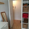 Photo 4: The room (trying to offer perspective :))