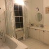 Photo 5: bathroom