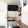 Photo 3: Kitchen