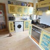 Photo 3: Kitchen