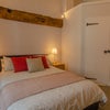 Photo 9: Large double ensuite