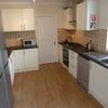 Photo 4: Kitchen