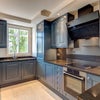Photo 4: Kitchen