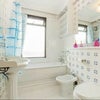 Photo 4: Bathroom