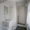 Photo 3: Private en-suite