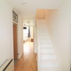 Photo 2: Entrance - Hall