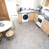 Photo 2: Kitchen 