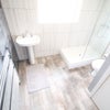 Photo 3: Bathroom 