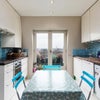 Photo 2: kitchen
