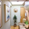 Photo 3: Entrance/hallway