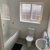 Photo 4: Family Bathroom 
