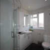 Photo 5: bathroom