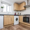Photo 4: kitchen