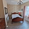 Photo 6: Double en suite