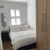 Photo 4: Room 1